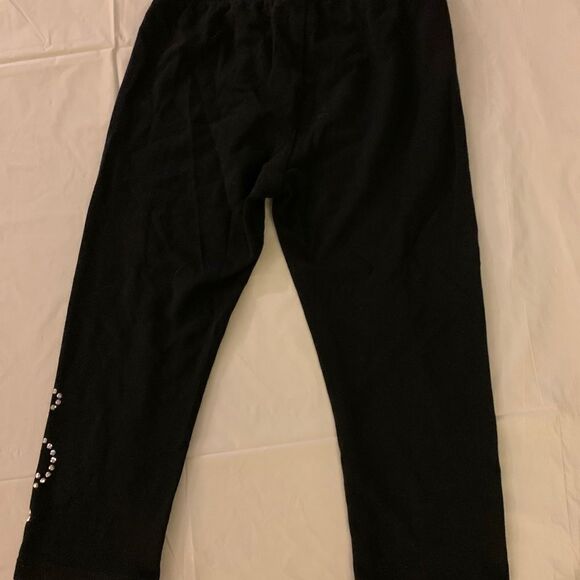 🌹2 for 10. Capri Pants with rhinestones- 5/6 - Picture 3 of 3